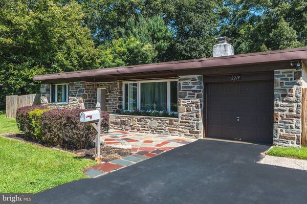 Broomall, PA 19008,2215 WINDSOR CIR