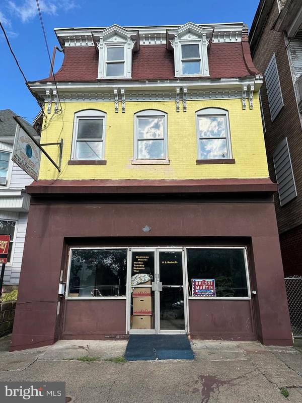 11 S MARKET ST, Shamokin, PA 17872