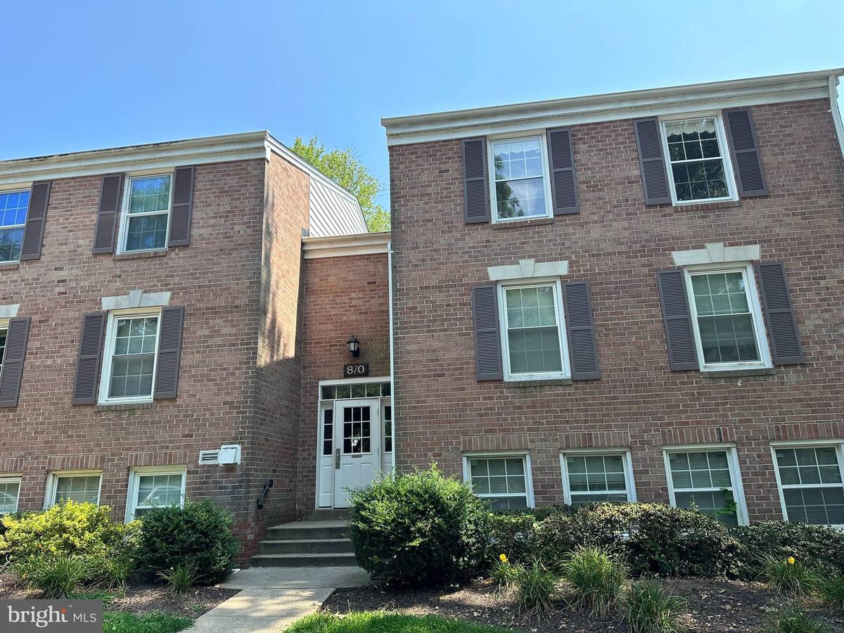 Gaithersburg, MD 20878,870 QUINCE ORCHARD BLVD #870-P1