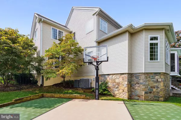 Rockville, MD 20850,1515 DEFOE ST