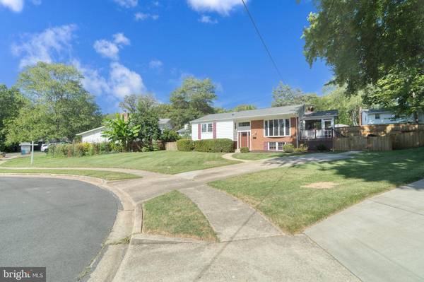 Vienna, VA 22180,2424 WINCHESTER CIR