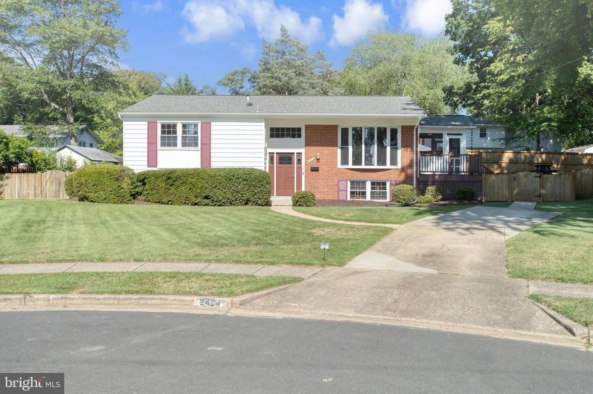 Vienna, VA 22180,2424 WINCHESTER CIR