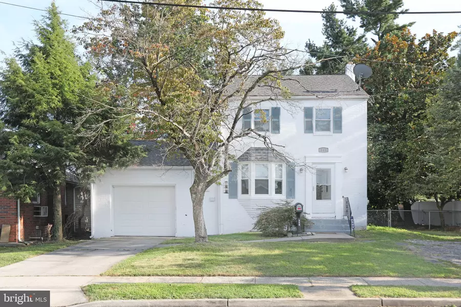 340 E OLIVE ST, Westville, NJ 08093