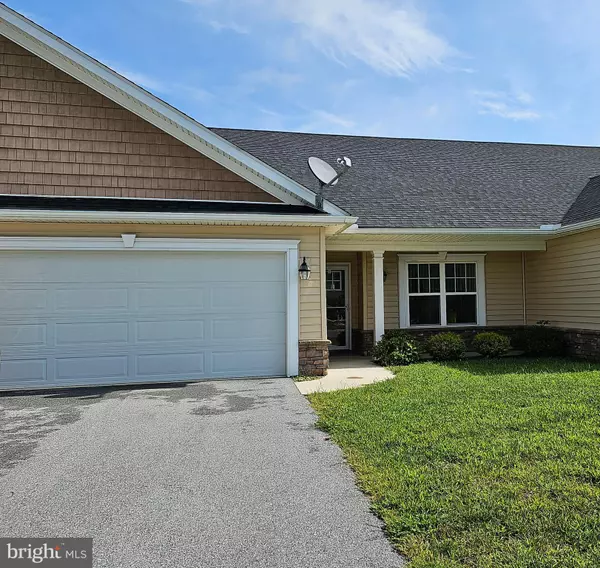 Falling Waters, WV 25419,106 SAFFRON TER