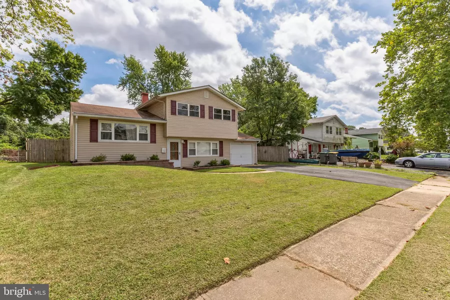 710 S HARMONY RD, Newark, DE 19713