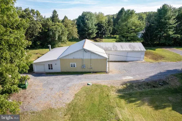 Hedgesville, WV 25427,8004 HEDGESVILLE RD