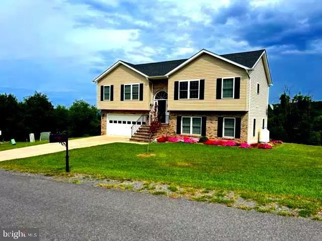 424 HARVEST DR, Romney, WV 26757