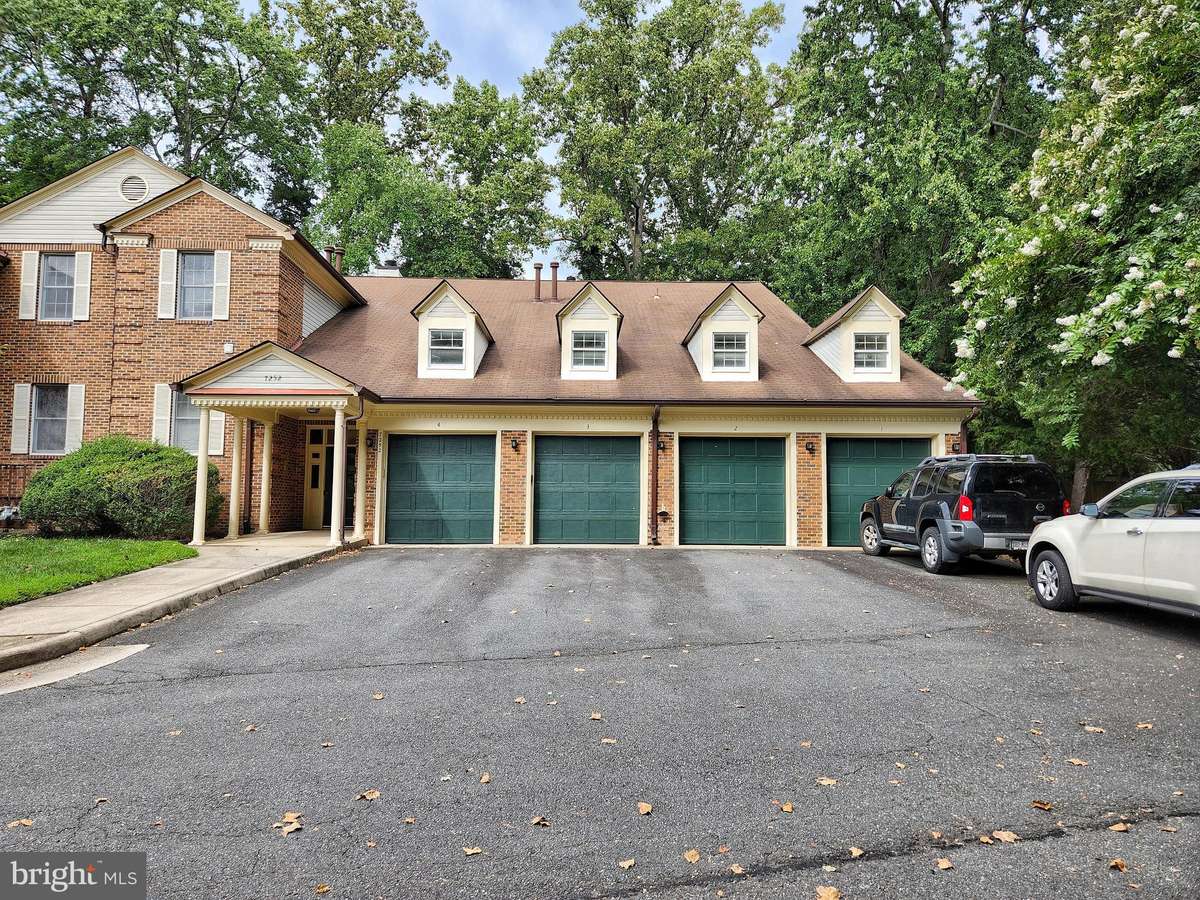 Annandale, VA 22003,7252 GLEN HOLLOW CT #3