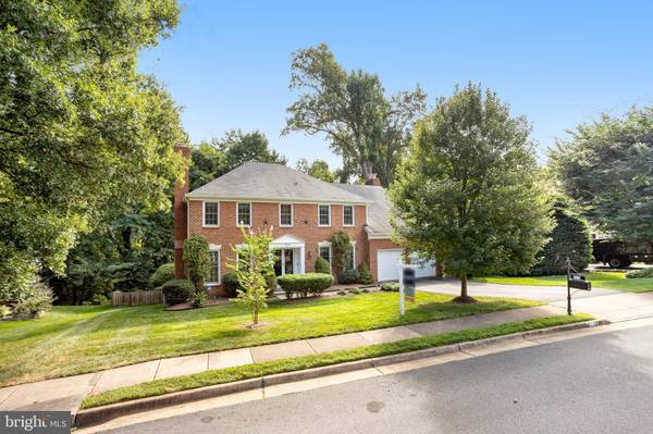 Mclean, VA 22102,7610 TIMBERLY CT