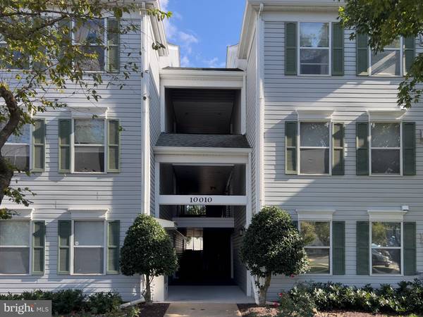 10010 VANDERBILT CIR #12-9, Rockville, MD 20850