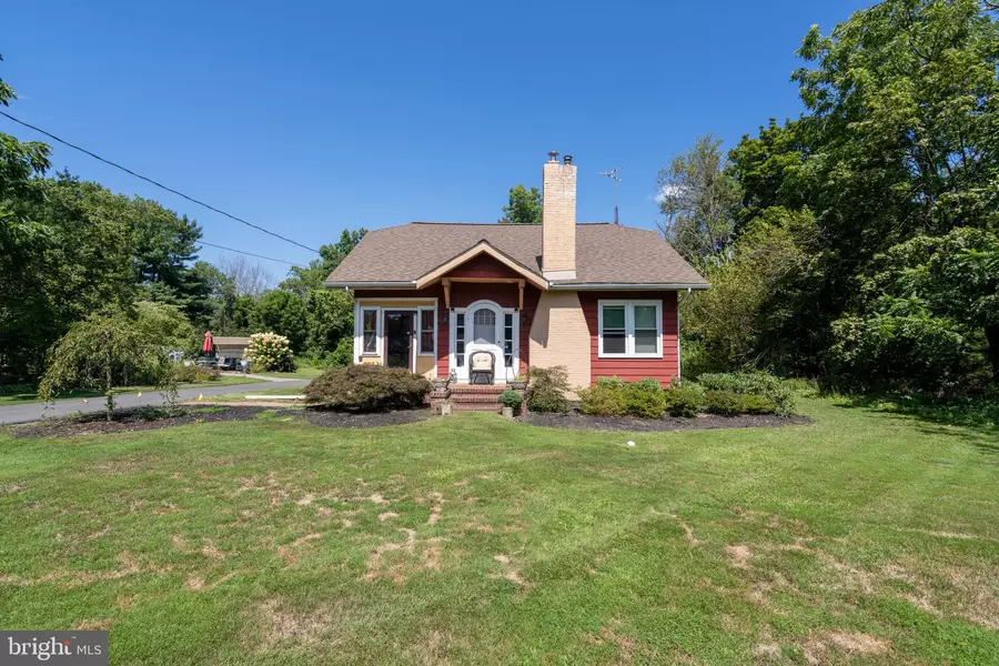 384 W FOREST GROVE RD, Vineland, NJ 08360