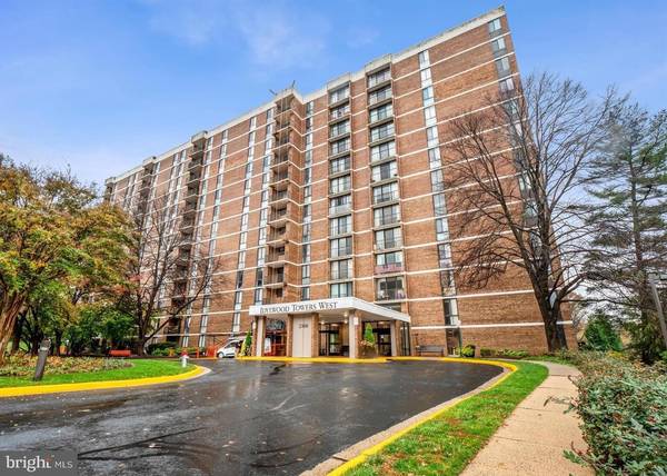 2300 PIMMIT DR #605, Falls Church, VA 22043