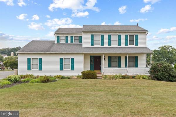 2147 SHERI LN, Mount Joy, PA 17552