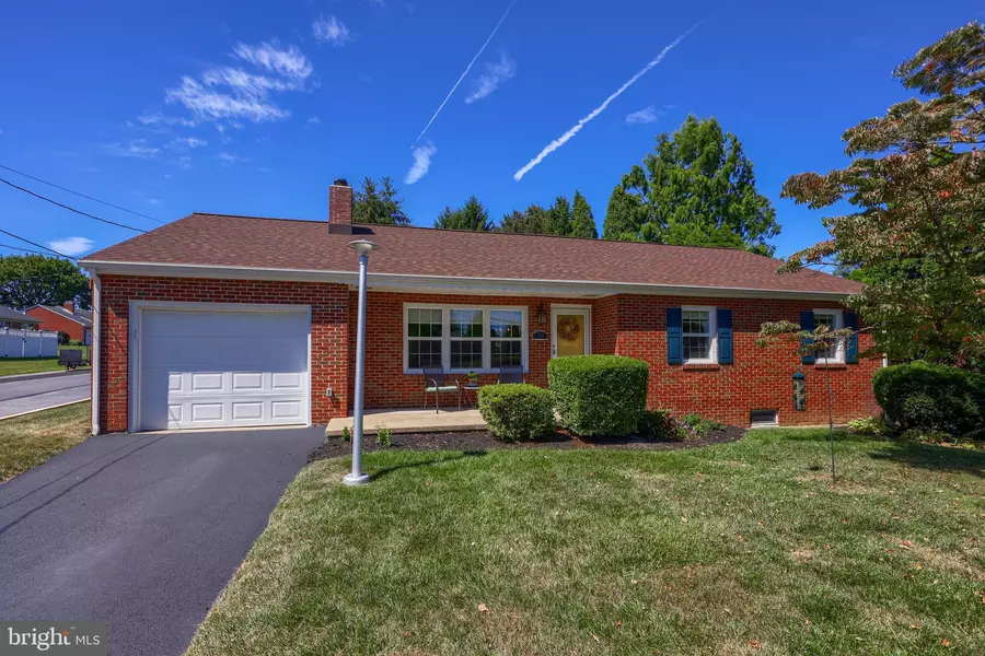 764 CENTERVILLE RD, Lancaster, PA 17601