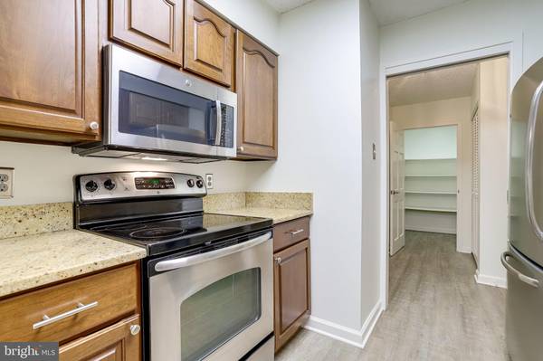 Arlington, VA 22203,3800 FAIRFAX DR #301