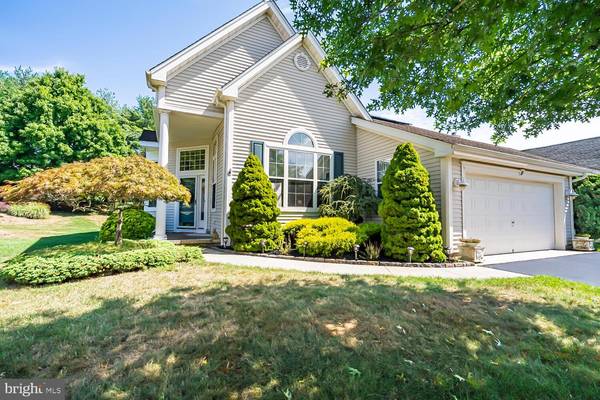 6 FOREST LAKE CT, Barnegat, NJ 08005