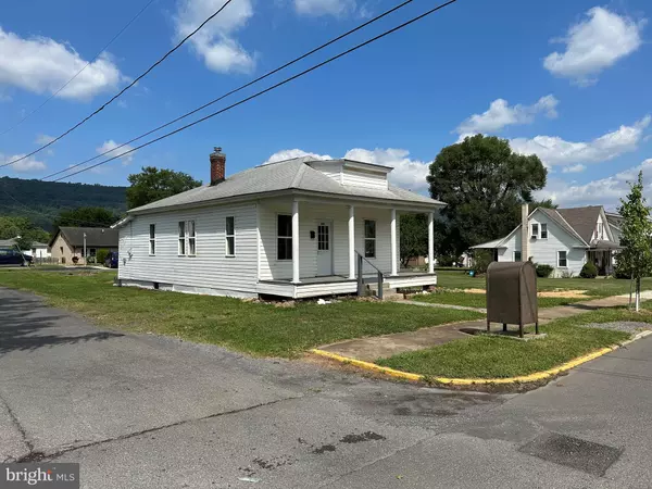 Romney, WV 26757,405 N BOLTON ST