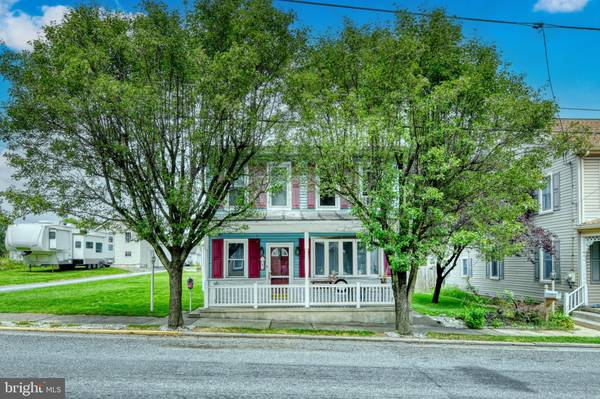 5 E RICHLAND AVE, Myerstown, PA 17067