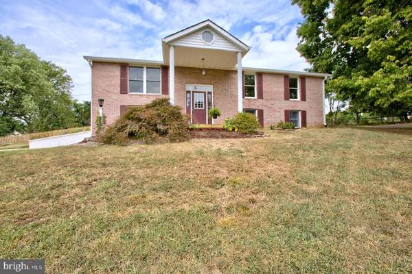 243 MACBETH DR, Charles Town, WV 25414