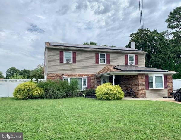 136 HIGHLAND AVE, Pennsville, NJ 08070