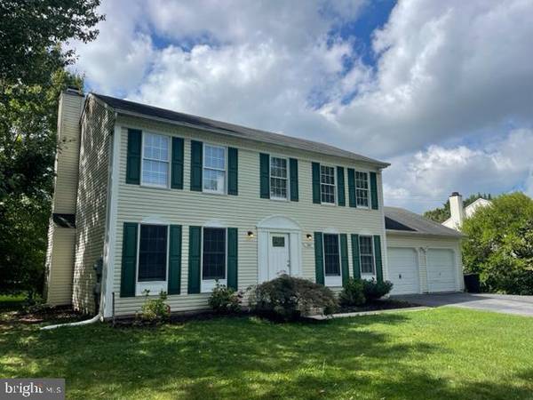 1004 VILLAGE GATE DR, Mount Airy, MD 21771