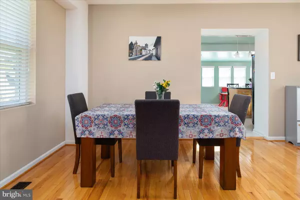 6223 EVERALL AVE Baltimore, MD 21206