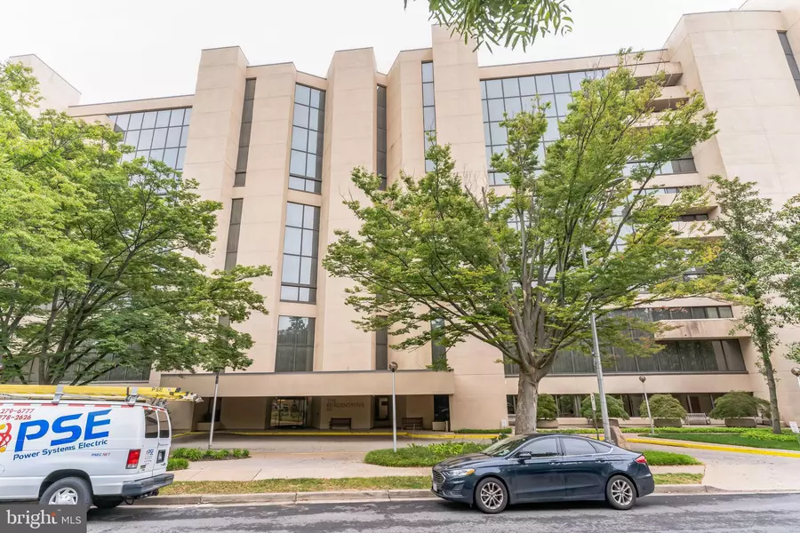 1101 S ARLINGTON RIDGE RD S #617, Arlington, VA 22202