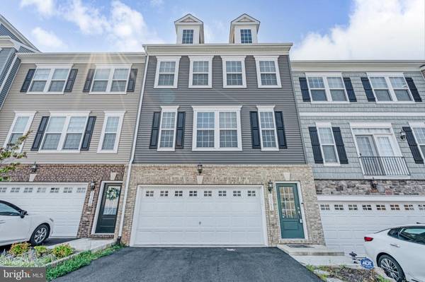 8741 ELSING GREEN DR, Manassas, VA 20112