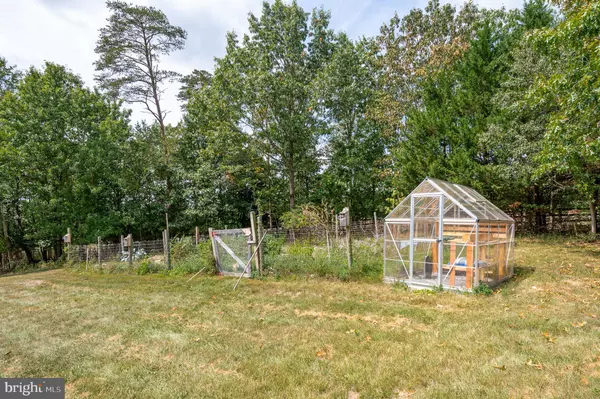 221 GUNPOWDER LN Inwood, WV 25428