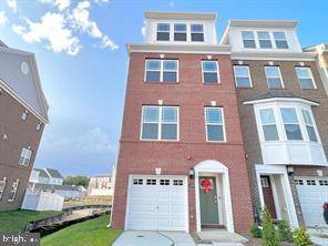 11695 EMILY DICKINSON PL, White Plains, MD 20695