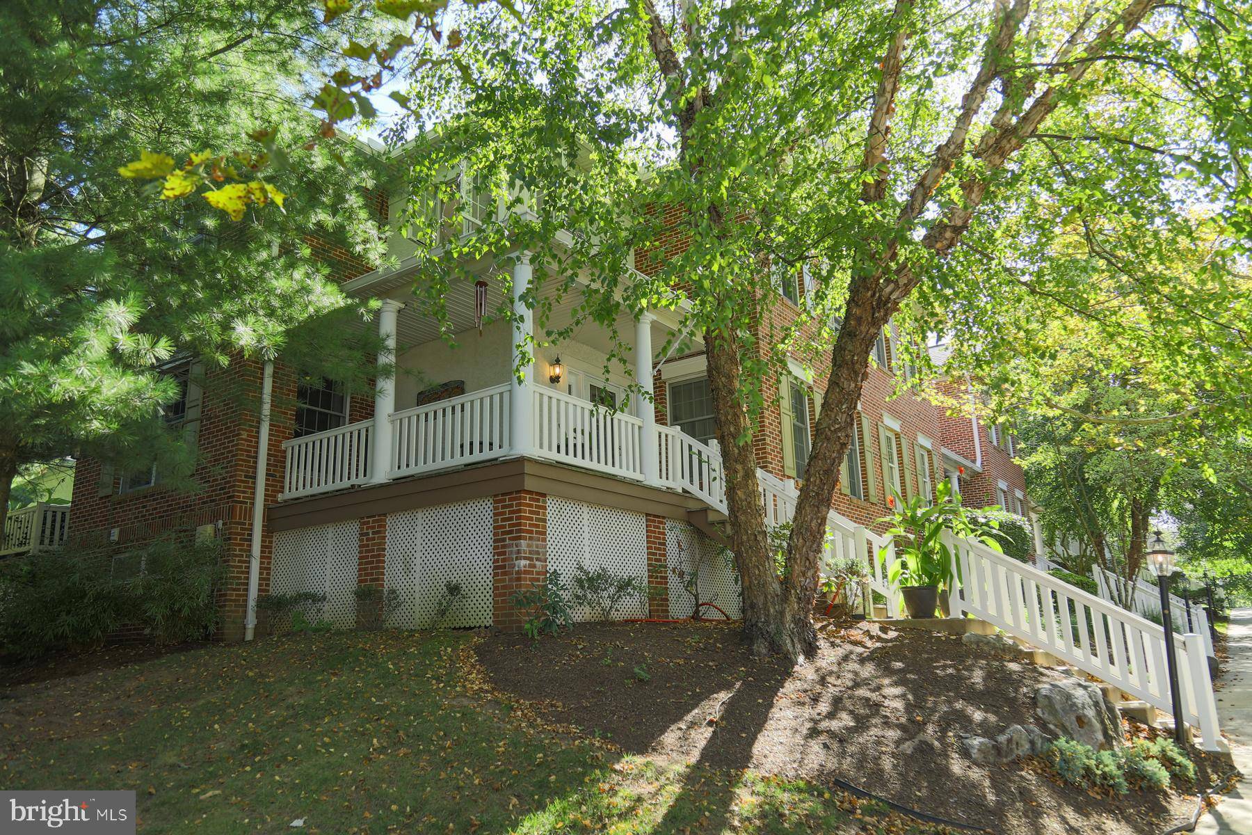 Downingtown, PA 19335,413 VINEYARD LN