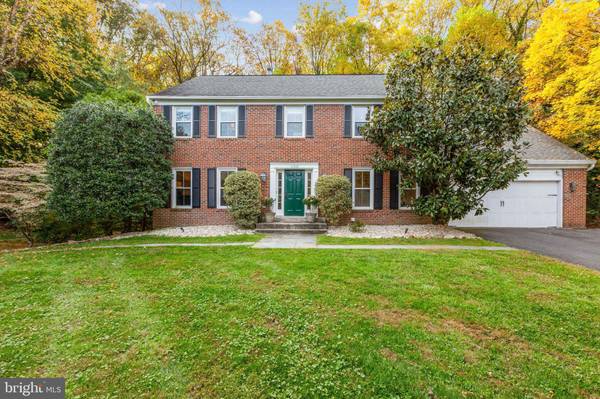 1720 CHESTERBROOK VALE CT, Mclean, VA 22101