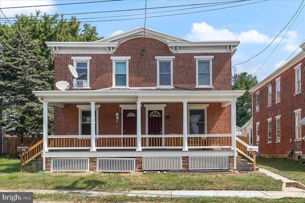 43 S 5TH ST, Oxford, PA 19363