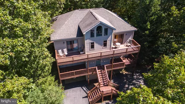 403 DEVILS KNOB, Roseland, VA 22967