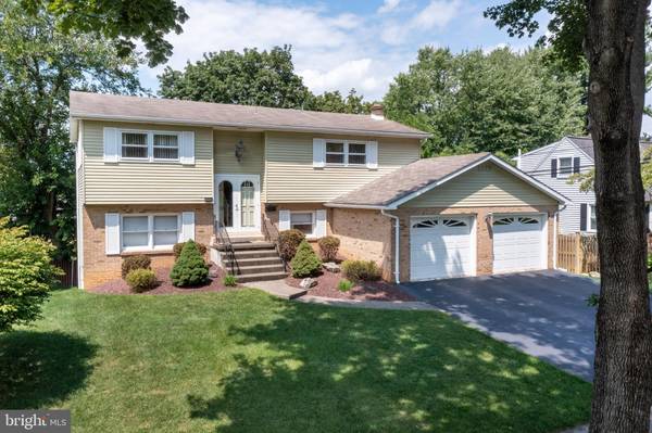 2903 W W FAIRVIEW ST, Allentown, PA 18103