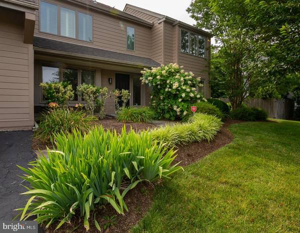 Wynnewood, PA 19096,564 FOXGLOVE LN