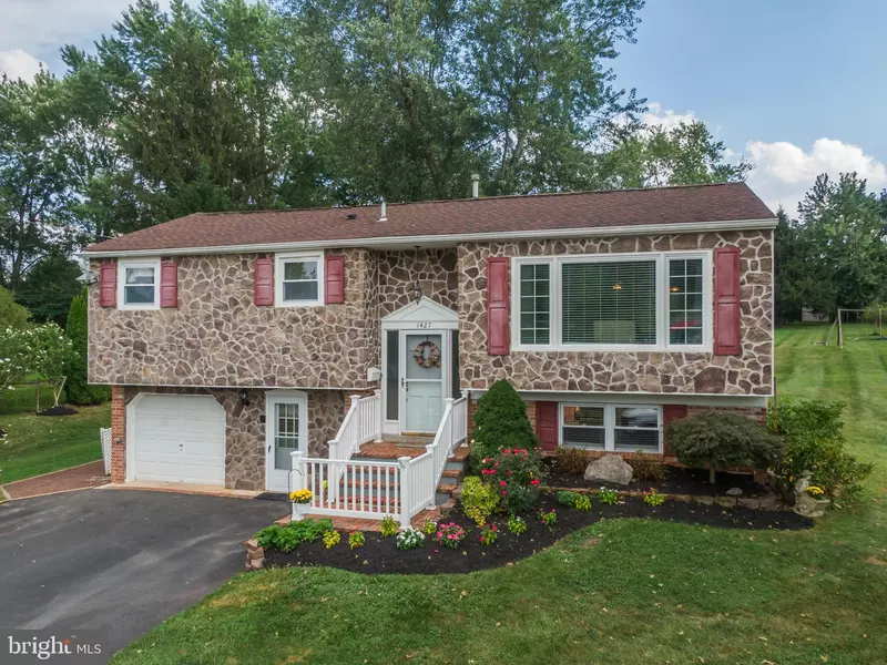 1427 MAGUIRE LN, Warminster, PA 18974