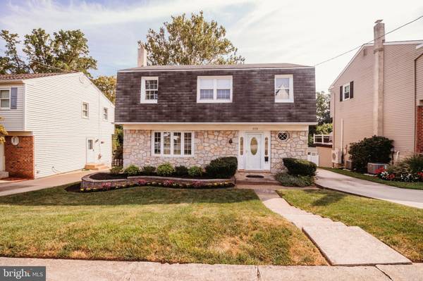 328 W RIDLEY AVE, Ridley Park, PA 19078