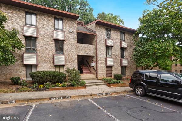 2257 CASTLE ROCK SQ #2B, Reston, VA 20191