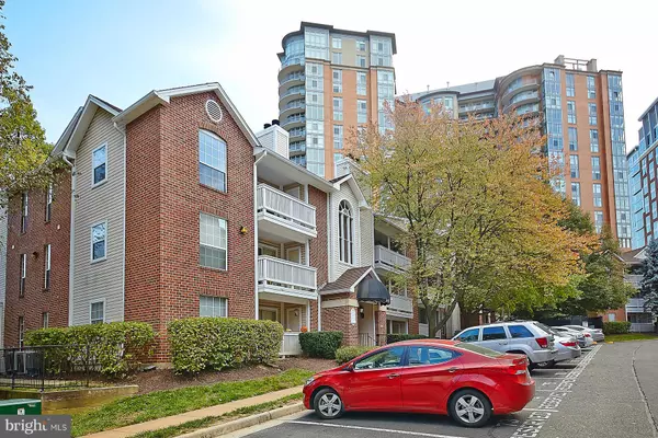 1513 LINCOLN WAY #301, Mclean, VA 22102