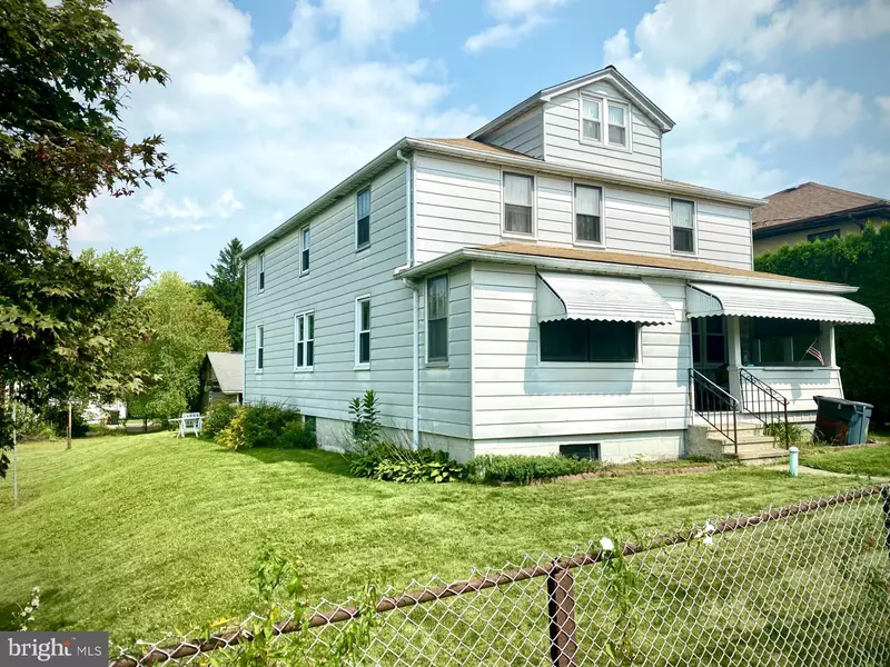 605 E BLAINE ST, Mcadoo, PA 18237