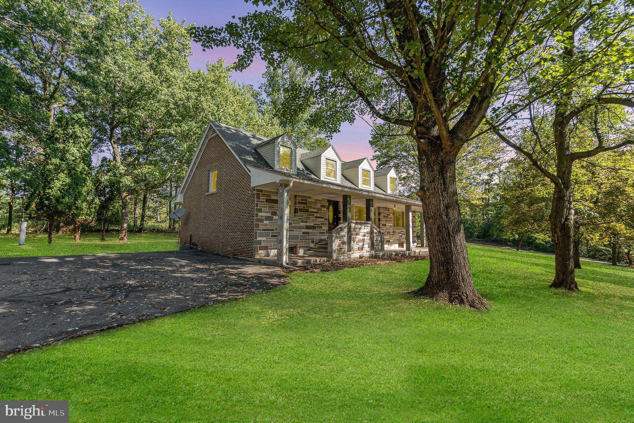 6470 CLEARVIEW RD, Dover, PA 17315