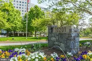 10201 GROSVENOR PL #707, Rockville, MD 20852