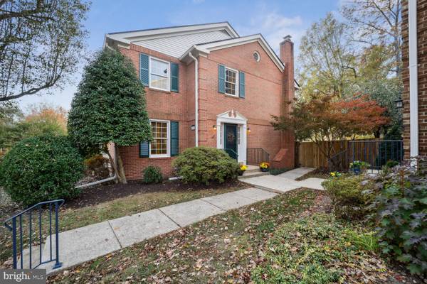 2767 CARTER FARM CT, Alexandria, VA 22306