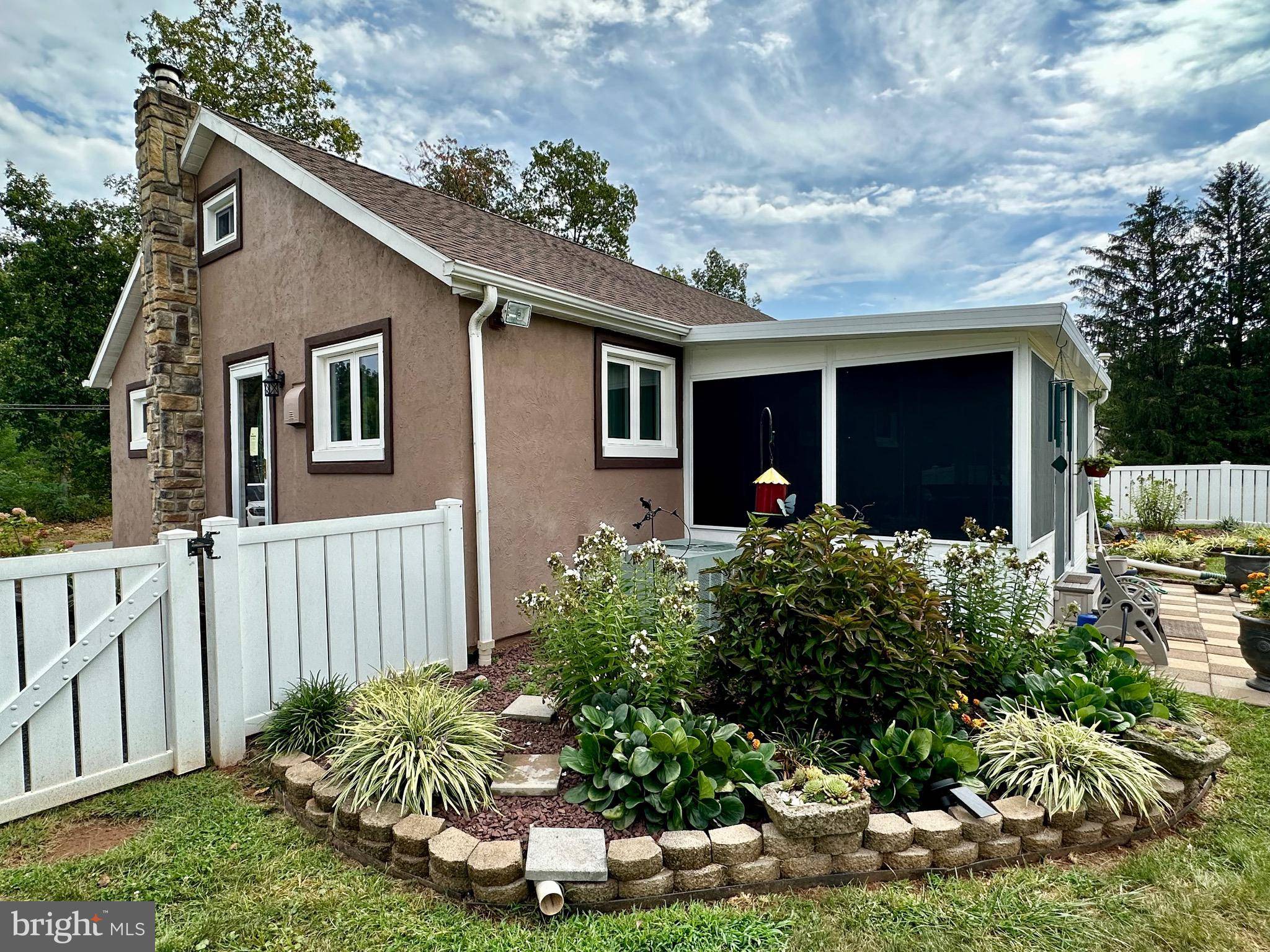 Thomasville, PA 17364,5967 PINE RD