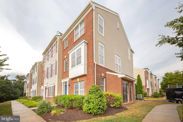 42801 EGGLESTON TER, Chantilly, VA 20152