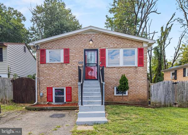 6619 VALLEY PARK RD, Capitol Heights, MD 20743