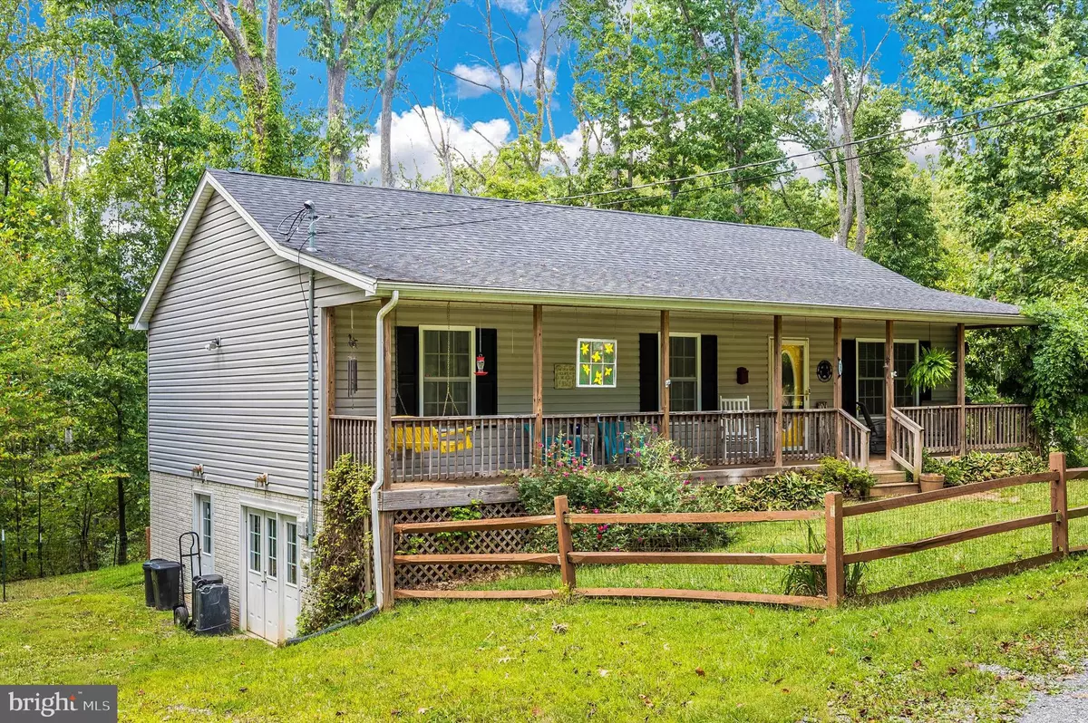 Harpers Ferry, WV 25425,633 WILD ROSE LN