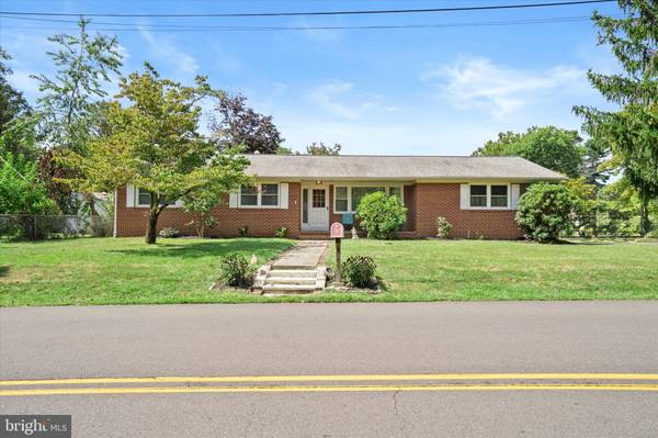 814 EAST DR, Bordentown, NJ 08505