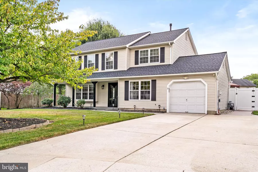 3 KATE CT, Cherry Hill, NJ 08003